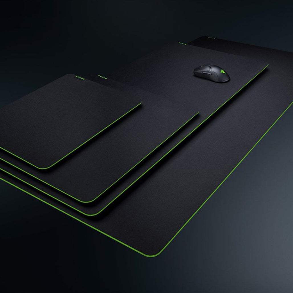 Razer Gigantus V2 XXL Gaming Mouse Pad – 94cm x 41cm – Soft Cloth Surface