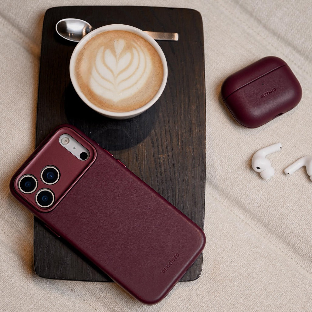 Decoded Leather Case | Burgundy Limited Edition | iPhone 17 Pro / iPhone 17 Pro Max