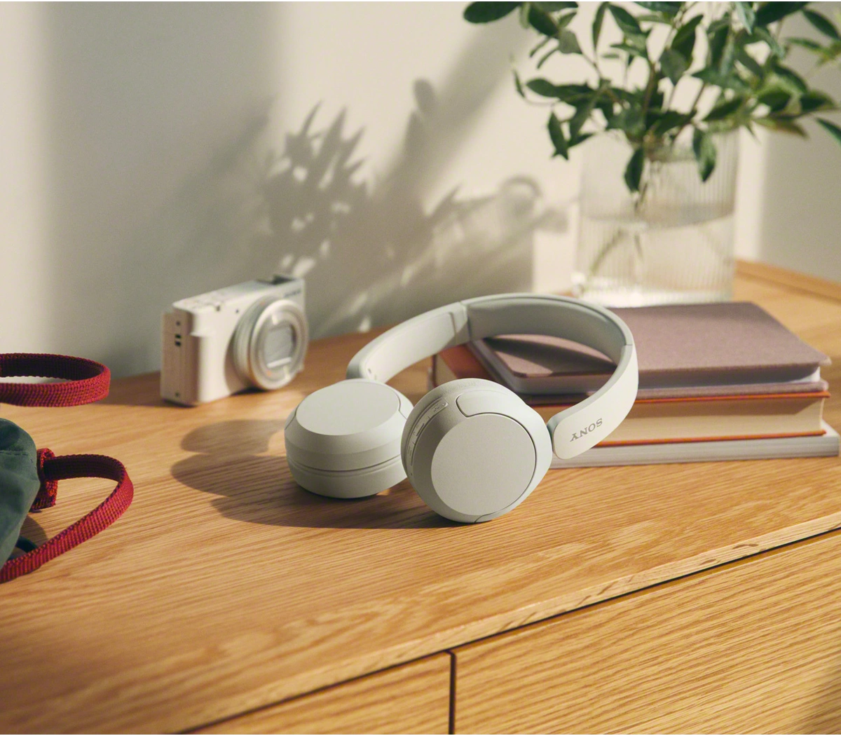Sony WH-CH520 Wireless Headphones High-Quality Sound Lightweight Extended Battery Life And Reliable Connectivity - White