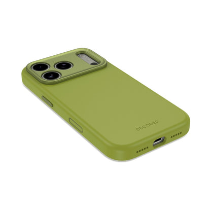 Decoded AntiMicrobial Silicone Case - Moss Green - iPhone 18 Pro/18 Pro Max
