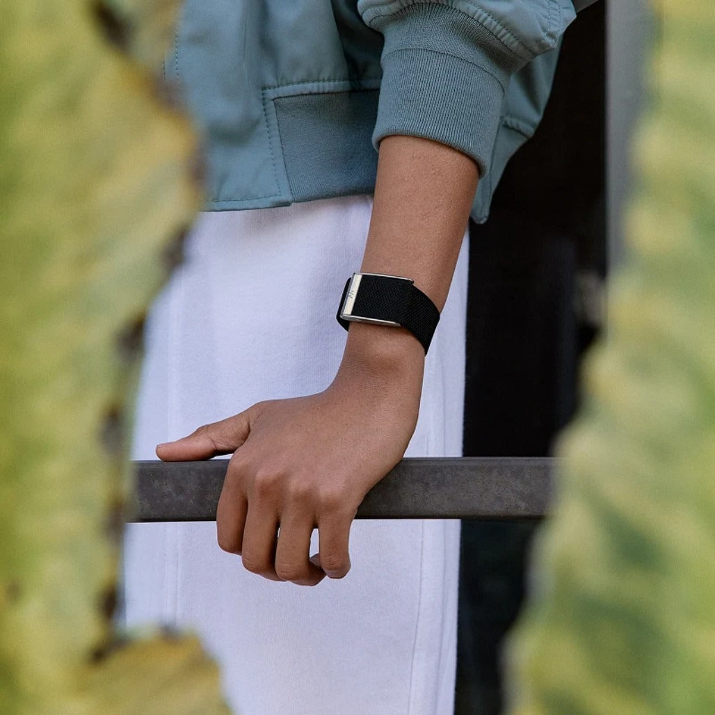 WHOOP MG SuperKnit Luxe Band - Obsidian with Titanium