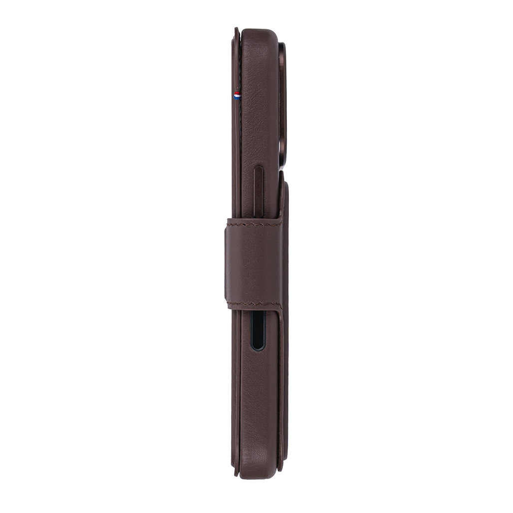 Decoded Chocolate Brown Leather Detachable Wallet Case for iPhone 17 Series with MagSafe
