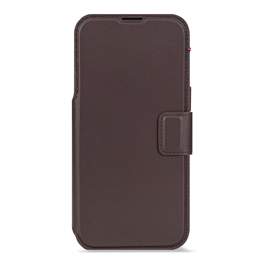 Decoded Chocolate Brown Leather Detachable Wallet Case for iPhone 17 Series with MagSafe
