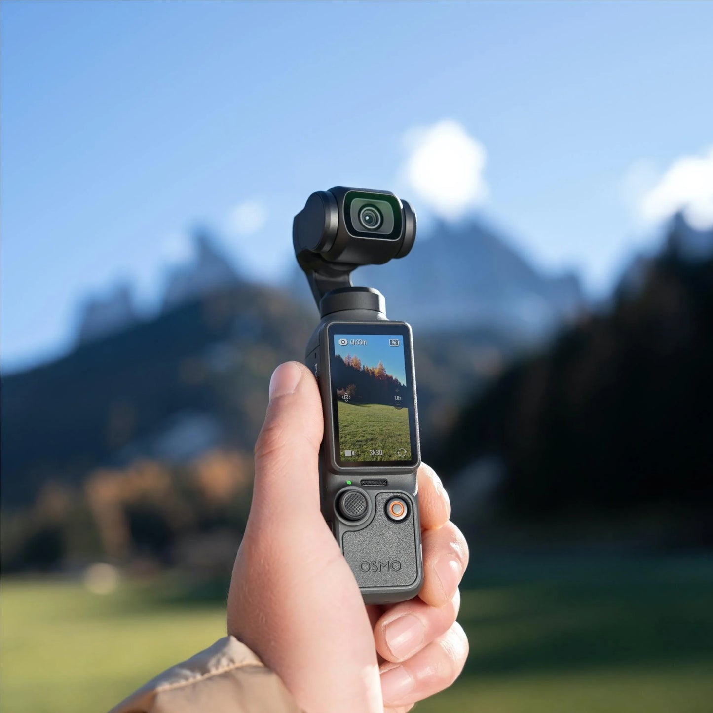 DJI Osmo Pocket 4 Creator Combo