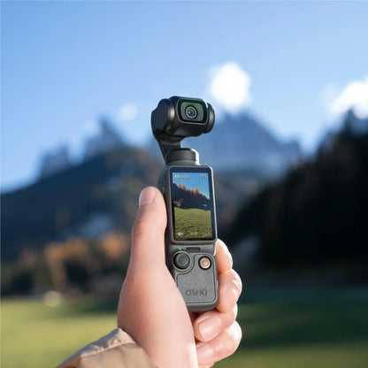 DJI Osmo Pocket 4 Creator Combo