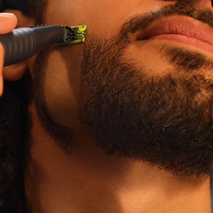 Philips OneBlade Face QP1424/10 - Trim, edge and shave any length of hair