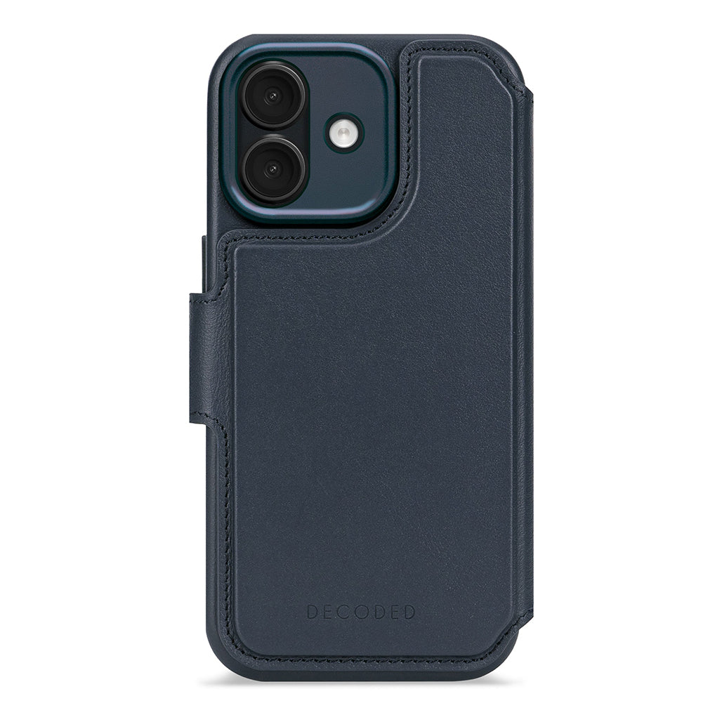 Decoded Navy Shadow Leather Detachable Wallet Case for iPhone 17 with MagSafe