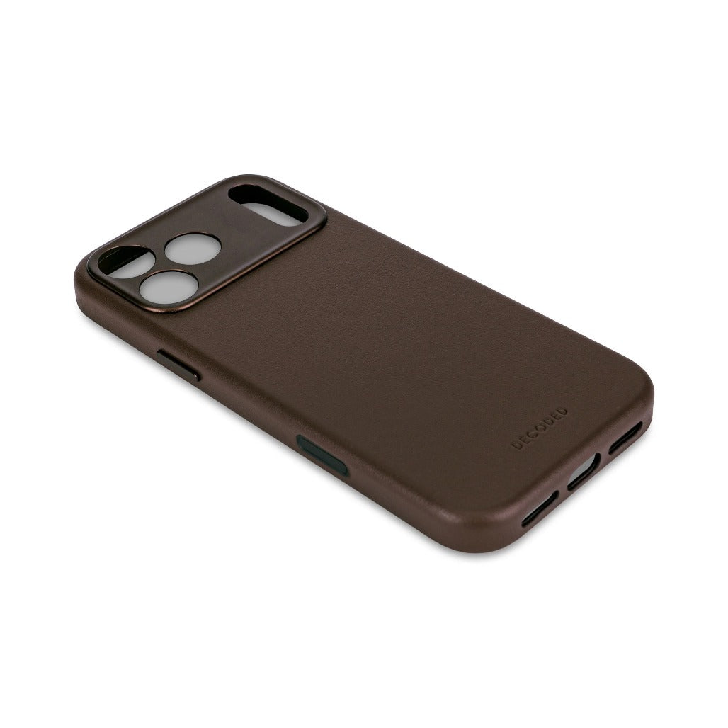 Decoded Leather Case | Chocolate Brown | iPhone 17 Pro / iPhone 17 Pro Max