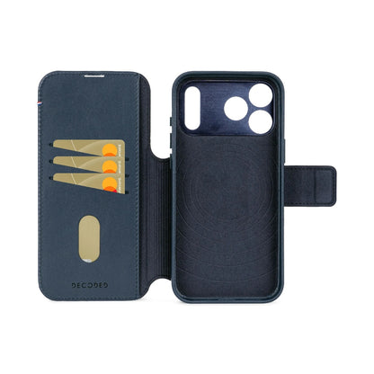 Decoded Leather Detachable Wallet Case | Navy Shadow | iPhone 17 Pro