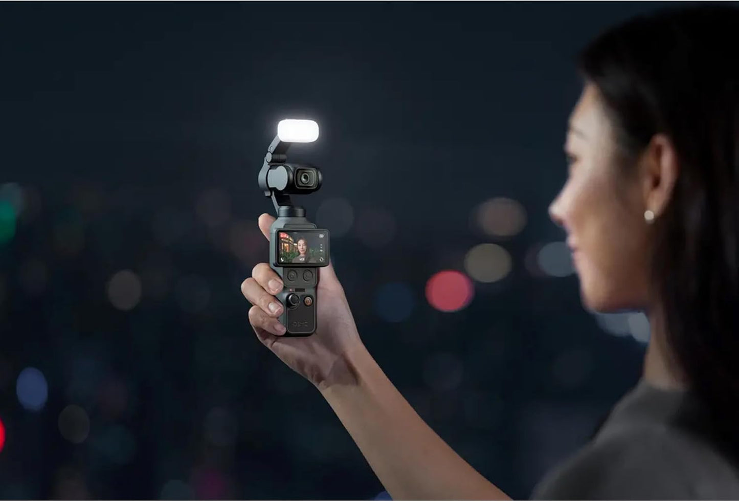 DJI Osmo Pocket 4 Creator Combo