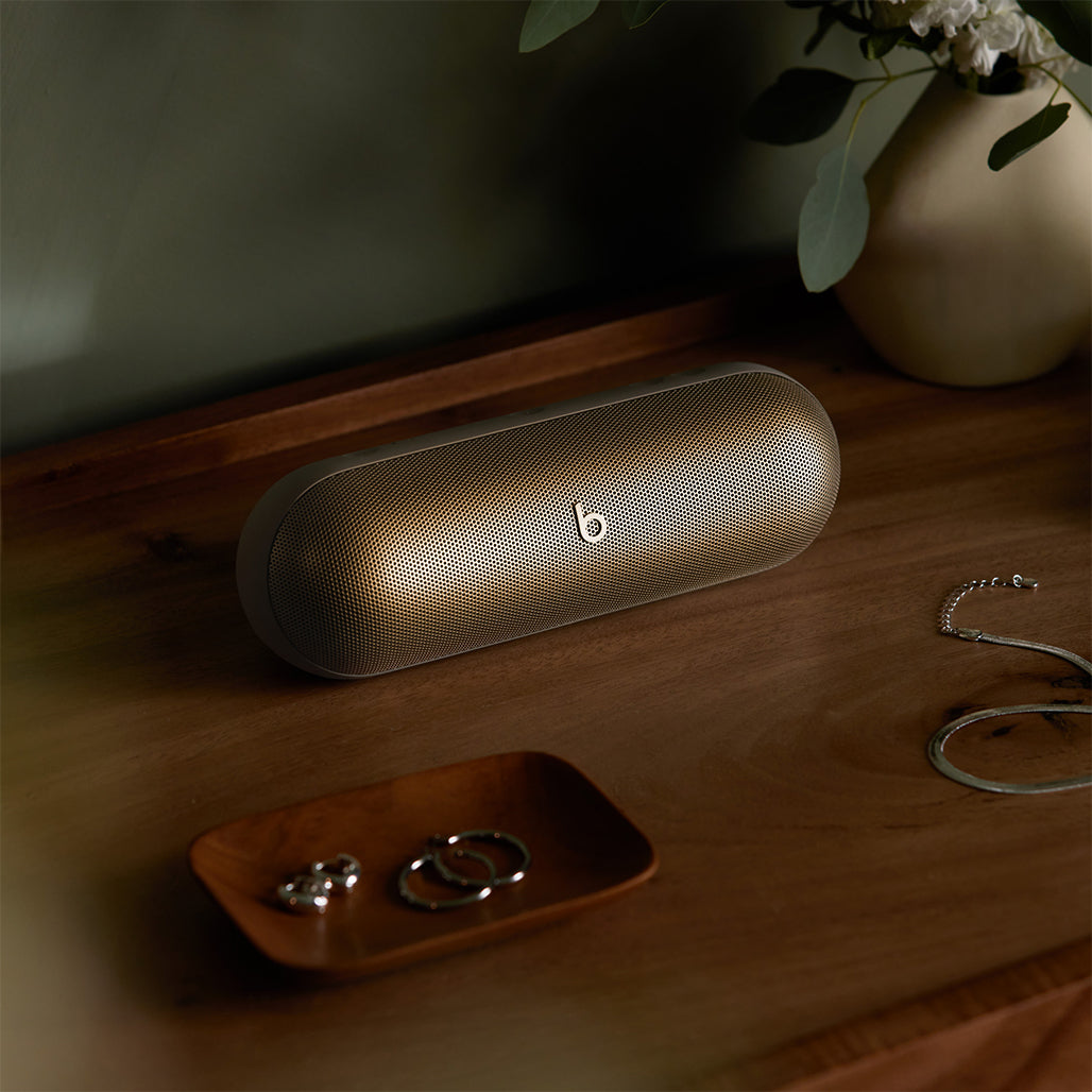 Beats Pill Wireless Bluetooth Speaker Powerful Portable Audio 24-Hour Battery IP67 Water & Dust Resistance