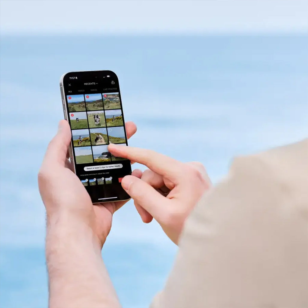 DJI Osmo Mobile 7 – 3-Axis Gimbal Stabilizer with Intelligent Tracking, Built-In Tripod, AI Editing, and 10-Hour Battery Life