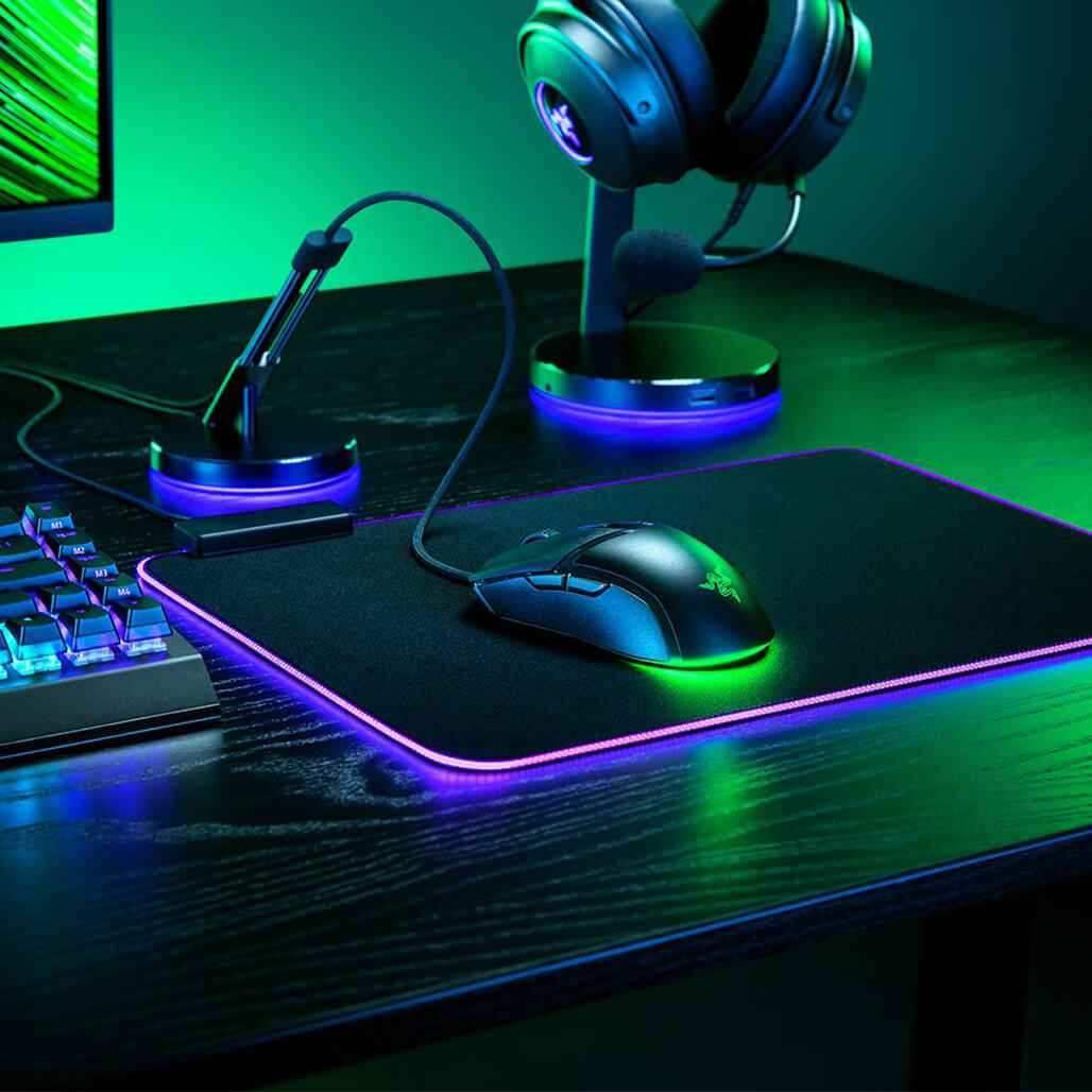 Razer Cobra Lightweight Wired Gaming Mouse with Razer Chroma RGB - Pixel Zones