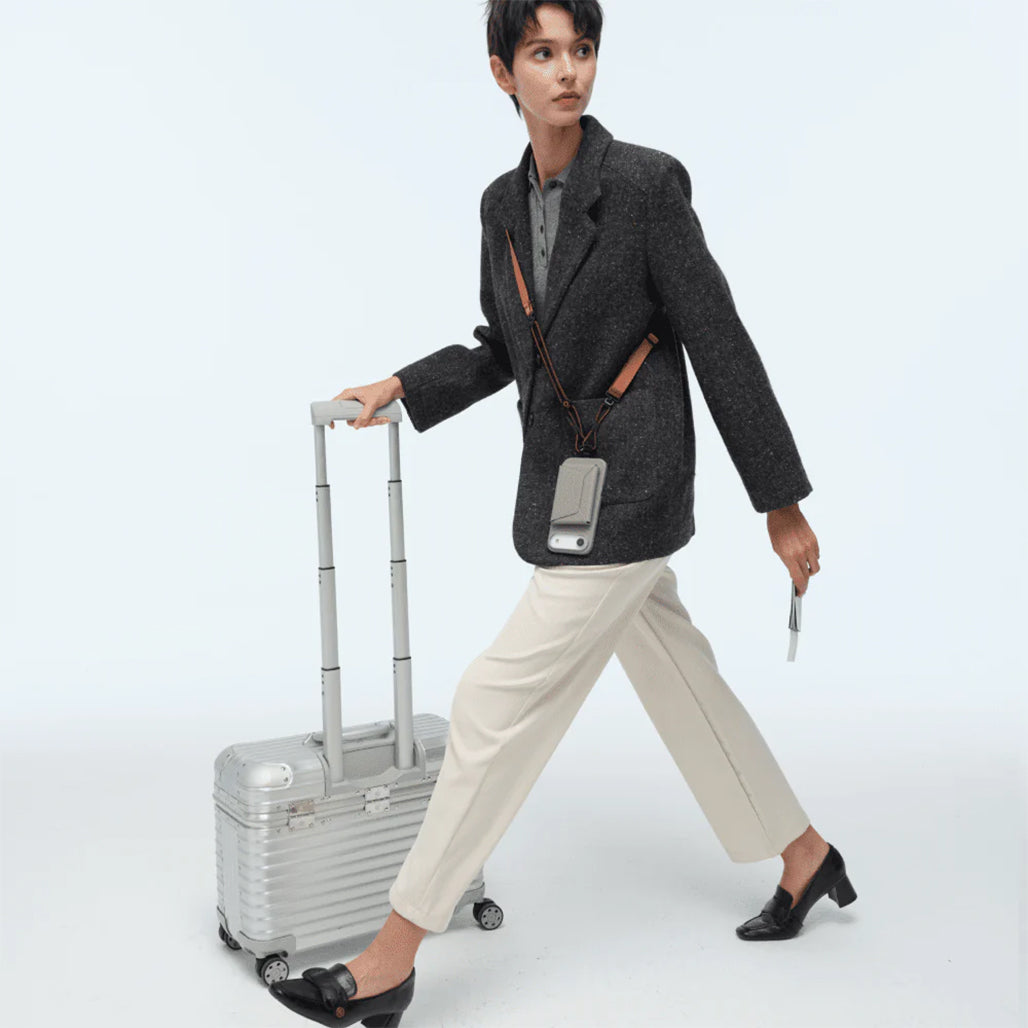 Moft Snap Field Wallet With Stand