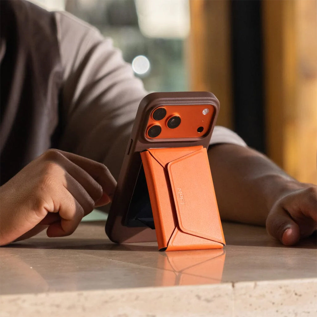 Moft Snap Field Wallet With Stand