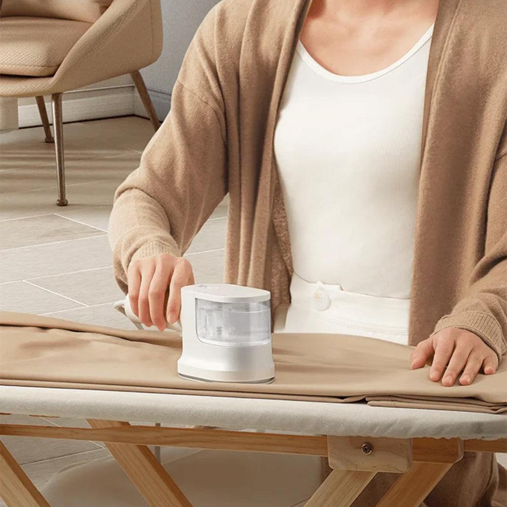 Xiaomi Handheld Steam Iron – Compact Garment Steamer with Micro-Pressure Steam
