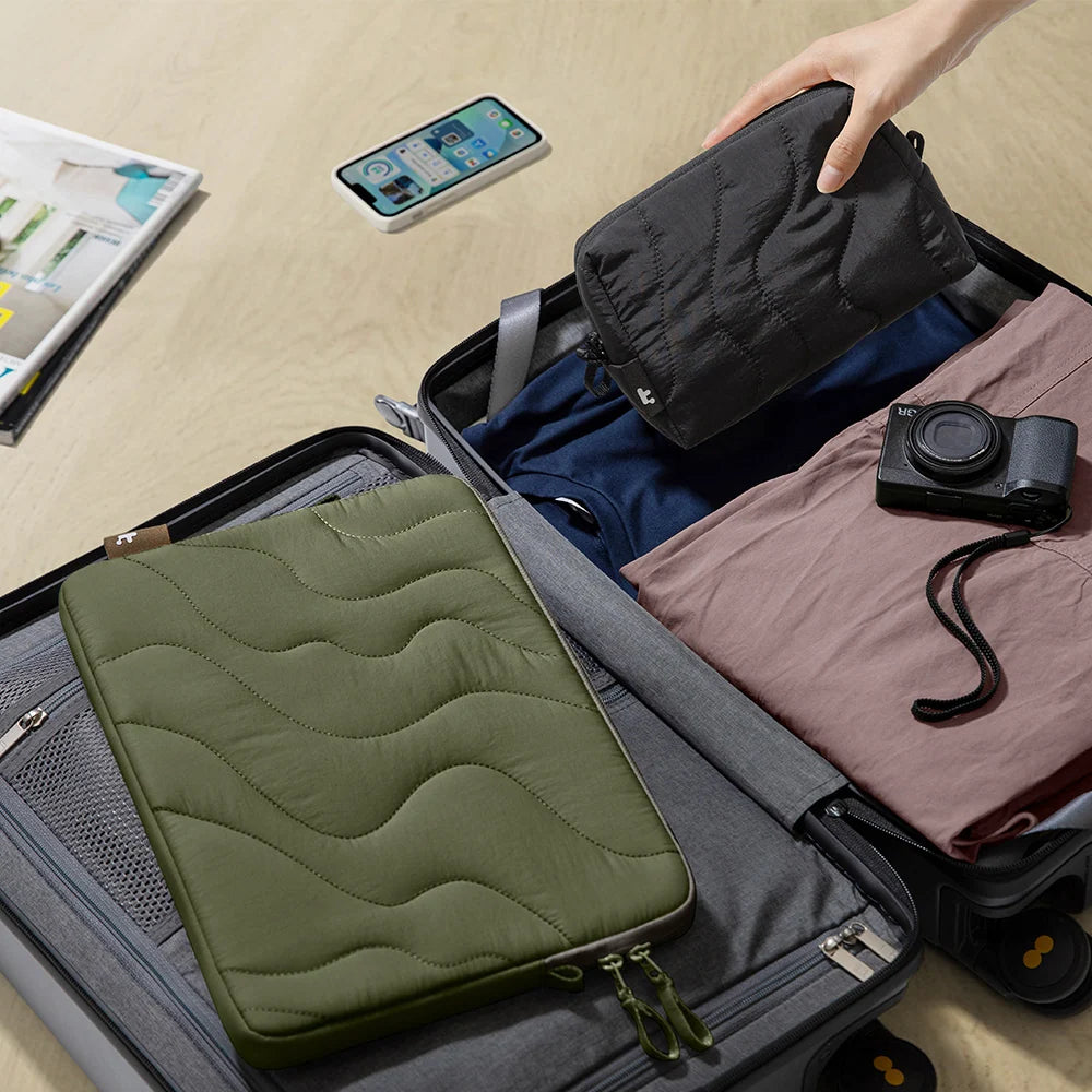 Tomtoc Terra-A27 Laptop Sleeve for 14 inch MacBook Pro - Green