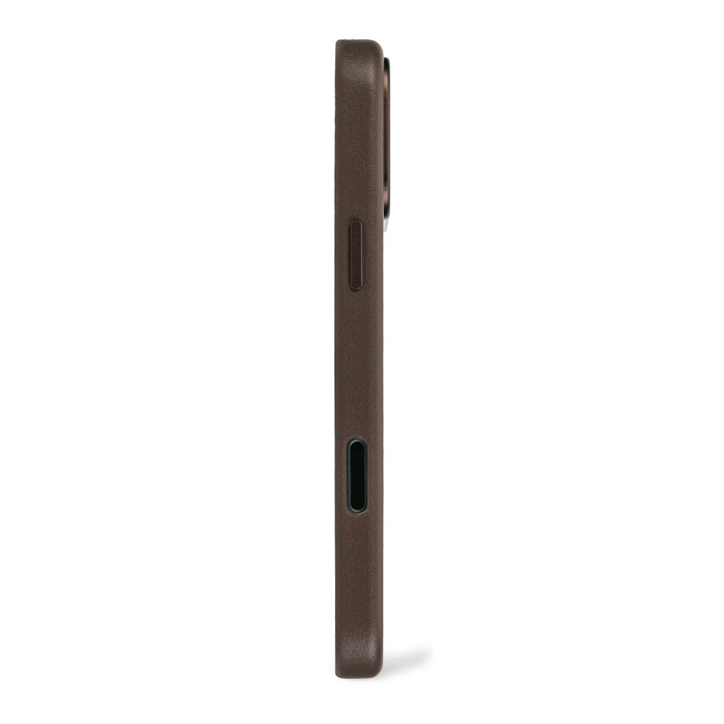 Decoded Leather Case | Chocolate Brown | iPhone 17 Pro / iPhone 17 Pro Max