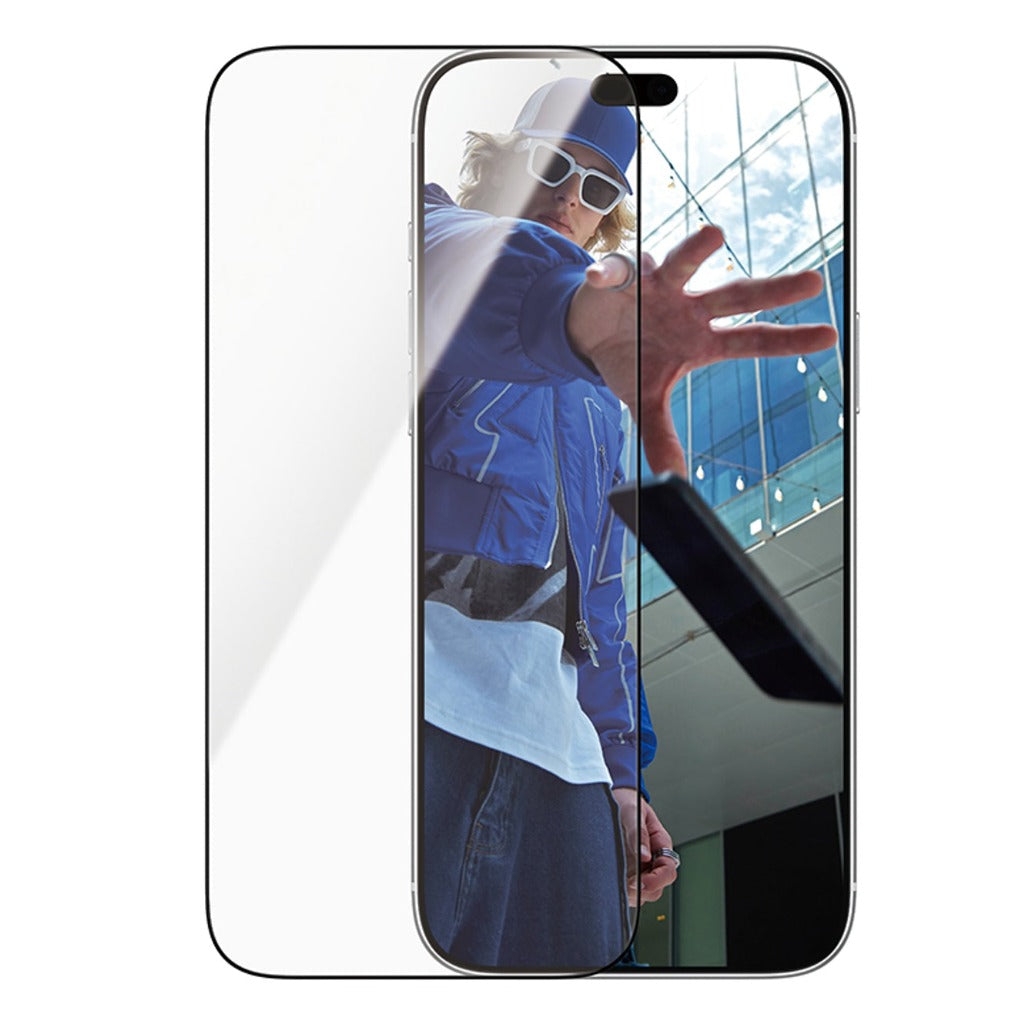 PanzerGlass Screen Protector iPhone 18 Pro/18 Pro Max w. FASTFIT IN-A-BOX