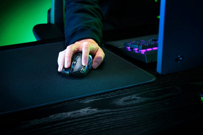 Razer Naga V2 HyperSpeed - Wireless MMO Gaming Mouse